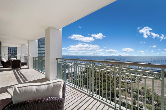 3400 SW 27th Ave 2102, Miami, FL 33133