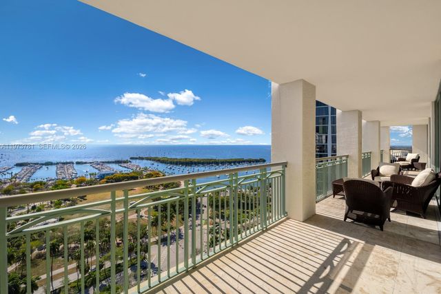 3400 SW 27th Ave 2102, Miami, FL 33133