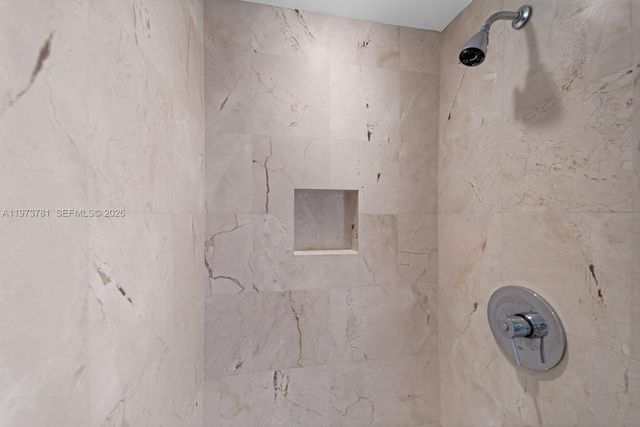 3400 SW 27th Ave 2102, Miami, FL 33133