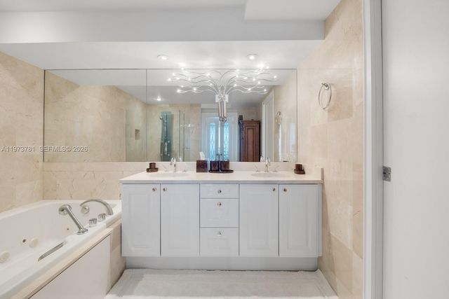 3400 SW 27th Ave 2102, Miami, FL 33133