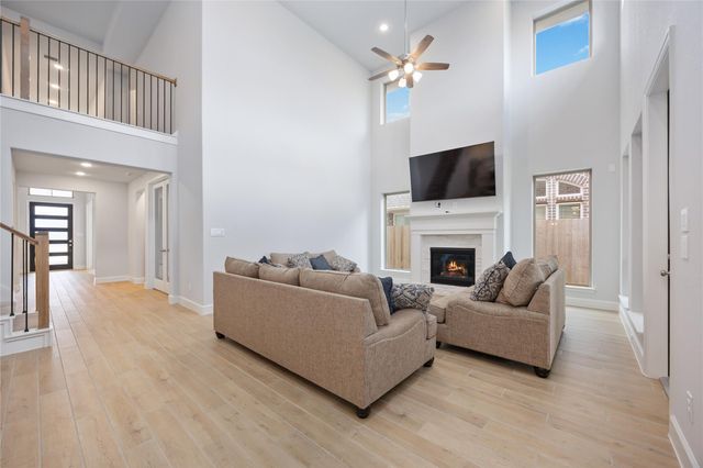 8958 Turtle Grass Drive, Cypress, TX 77433