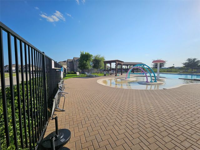 808 Goose Court, Forney, TX 75126