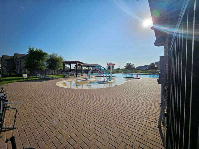 808 Goose Court, Forney, TX 75126