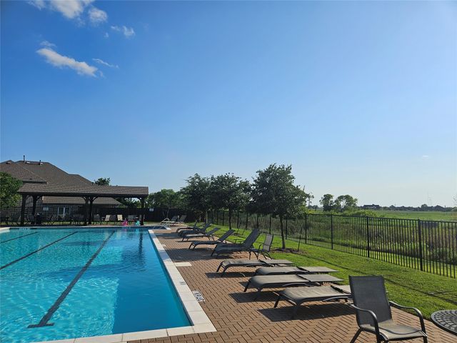 808 Goose Court, Forney, TX 75126
