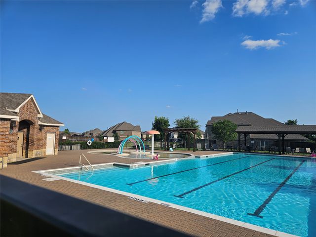 808 Goose Court, Forney, TX 75126