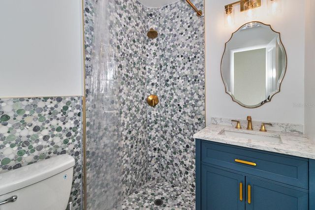 451 PALM ISLAND NE, Clearwater Beach, FL 33767