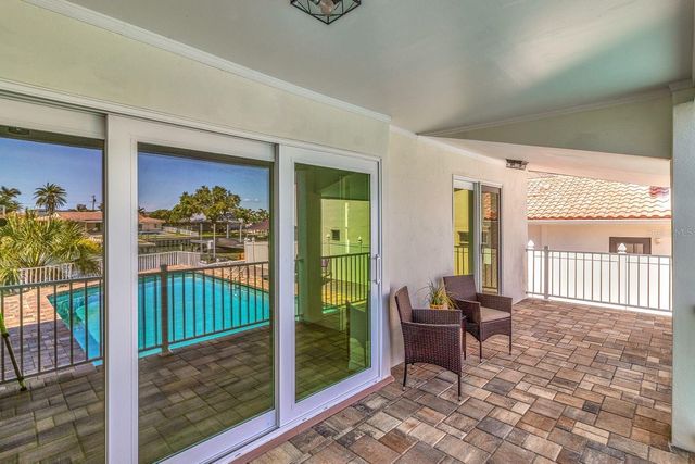 451 PALM ISLAND NE, Clearwater Beach, FL 33767