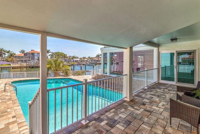 451 PALM ISLAND NE, Clearwater Beach, FL 33767