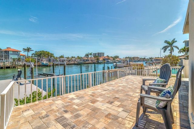 451 PALM ISLAND NE, Clearwater Beach, FL 33767