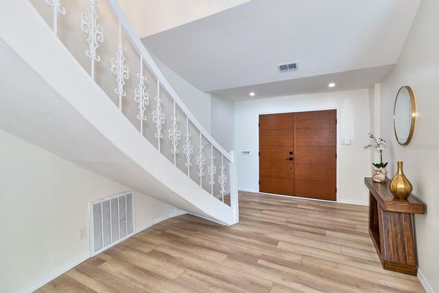 451 PALM ISLAND NE, Clearwater Beach, FL 33767