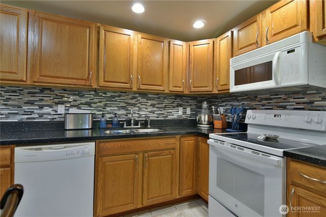 23116 80th Place W, Edmonds, WA 98026