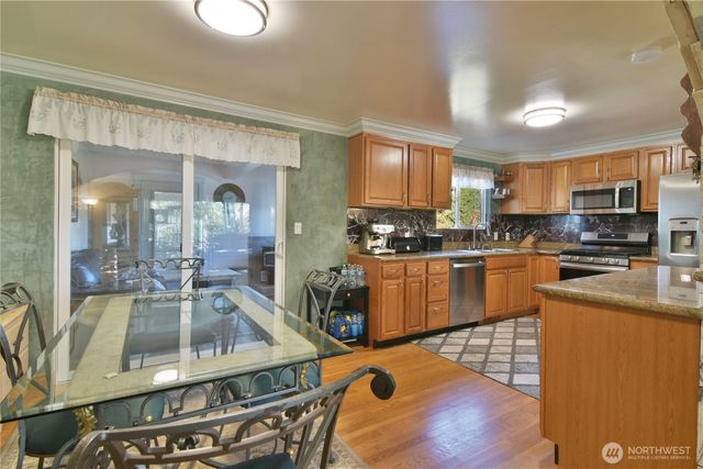 23116 80th Place W, Edmonds, WA 98026