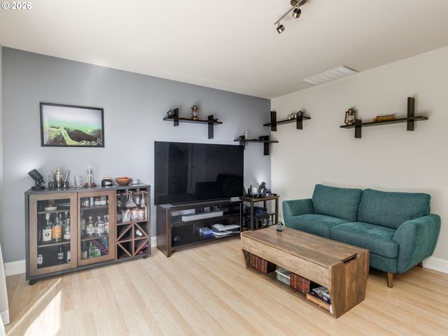 16348 Sw CORNELIAN Way, Beaverton, OR 97007