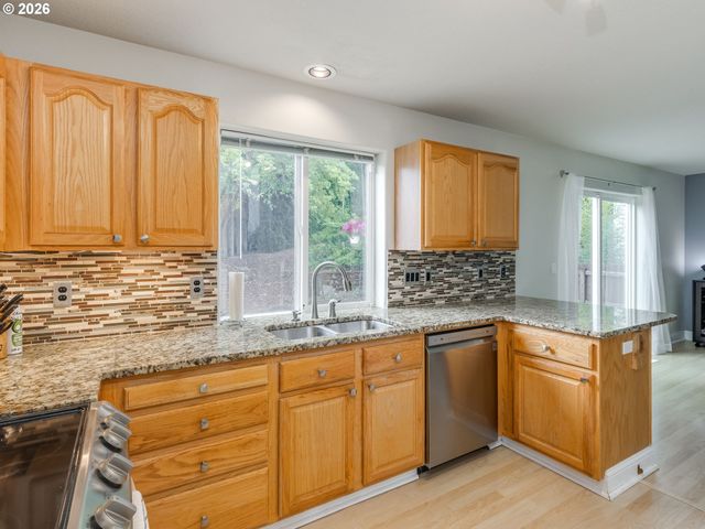 16348 Sw CORNELIAN Way, Beaverton, OR 97007