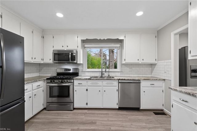 5 El Dorado CT, Hampton, VA 23669