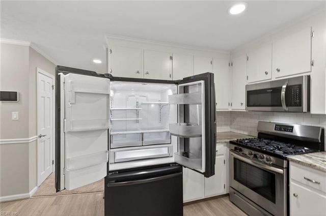 5 El Dorado CT, Hampton, VA 23669