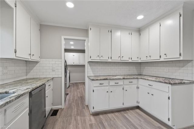 5 El Dorado CT, Hampton, VA 23669