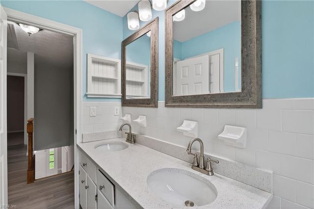 5 El Dorado CT, Hampton, VA 23669