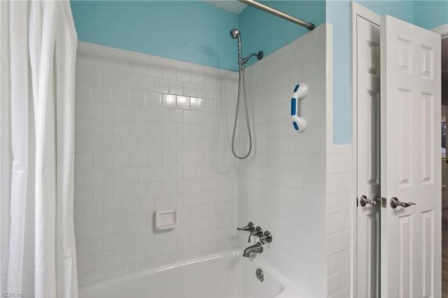 5 El Dorado CT, Hampton, VA 23669