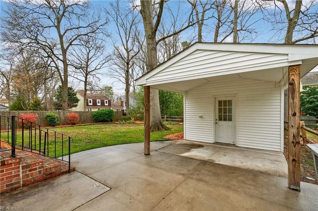 5 El Dorado CT, Hampton, VA 23669