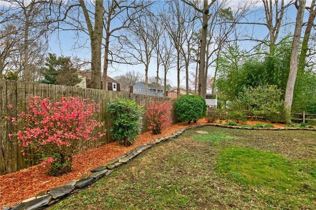 5 El Dorado CT, Hampton, VA 23669