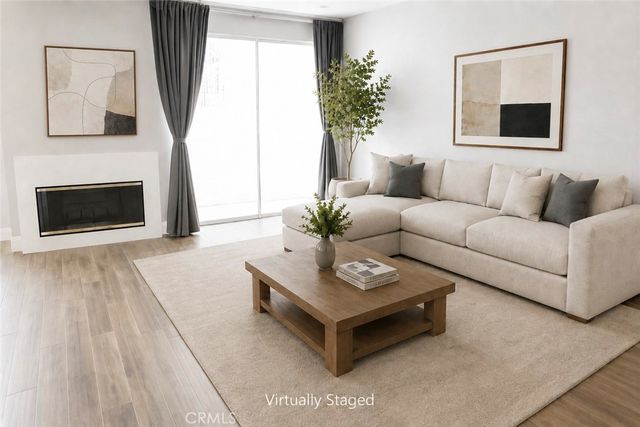 5350 White Oak Avenue 105, Encino, CA 91316