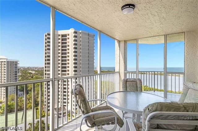 5550 Heron Point DR 1404, Naples, FL 34108
