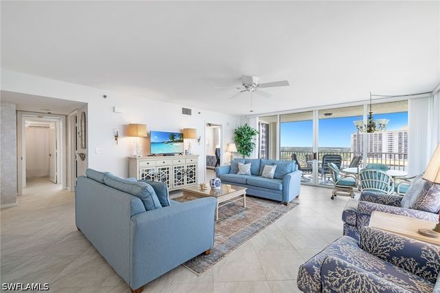 5550 Heron Point DR 1404, Naples, FL 34108