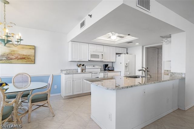 5550 Heron Point DR 1404, Naples, FL 34108
