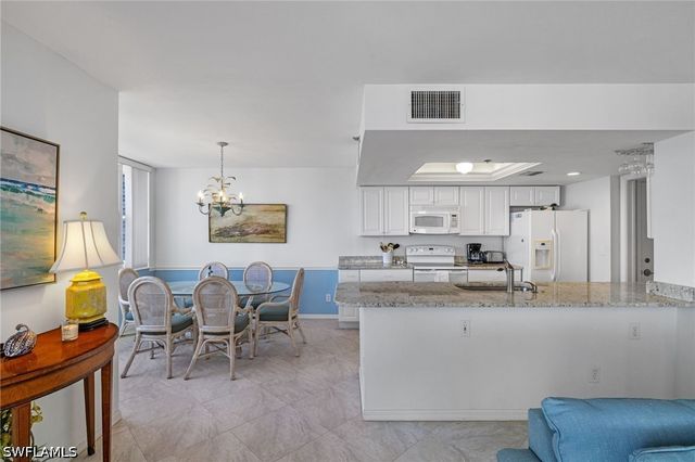 5550 Heron Point DR 1404, Naples, FL 34108