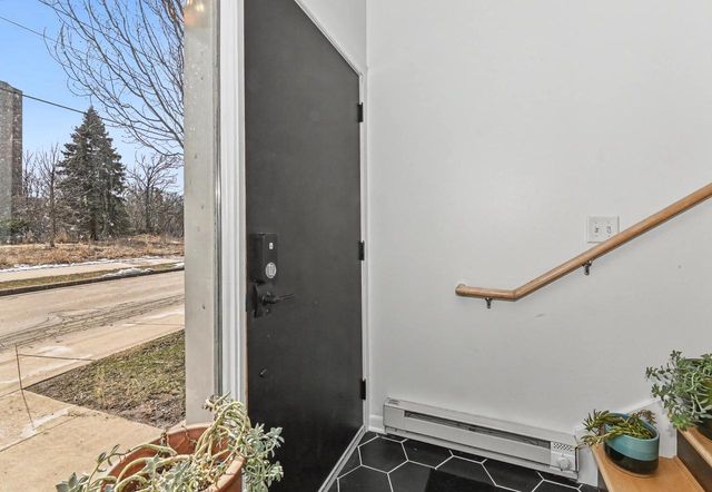 2175 N Riverboat ROAD, Milwaukee, WI 53212