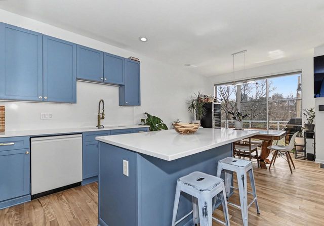 2175 N Riverboat ROAD, Milwaukee, WI 53212