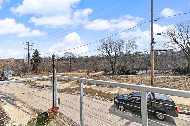 2175 N Riverboat ROAD, Milwaukee, WI 53212