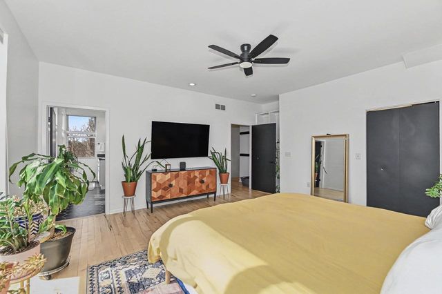 2175 N Riverboat ROAD, Milwaukee, WI 53212