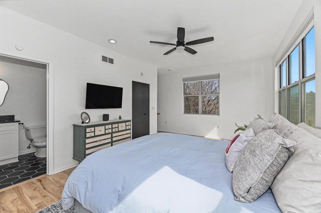 2175 N Riverboat ROAD, Milwaukee, WI 53212