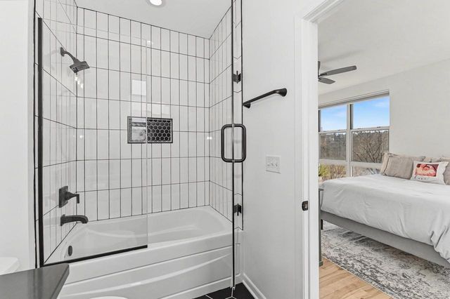 2175 N Riverboat ROAD, Milwaukee, WI 53212