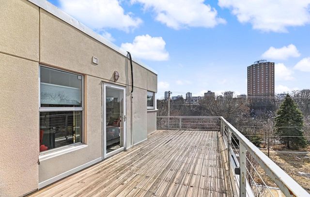 2175 N Riverboat ROAD, Milwaukee, WI 53212