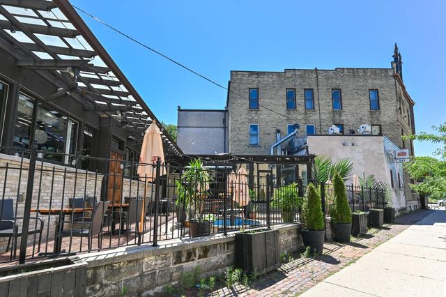 2175 N Riverboat ROAD, Milwaukee, WI 53212