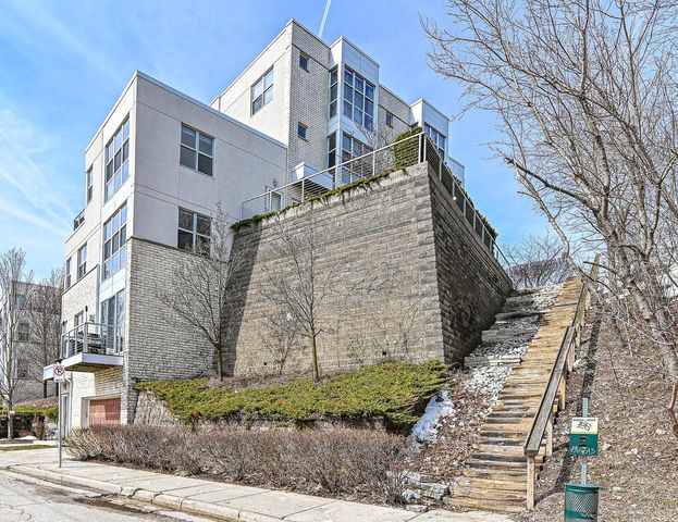 2175 N Riverboat ROAD, Milwaukee, WI 53212