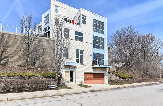 2175 N Riverboat ROAD, Milwaukee, WI 53212