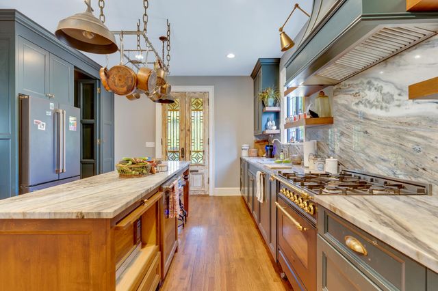 209 Hillcrest Avenue Avenue, Chattanooga, TN 37411