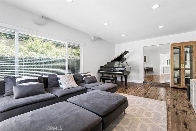 1530 Marine Avenue, Manhattan Beach, CA 90266