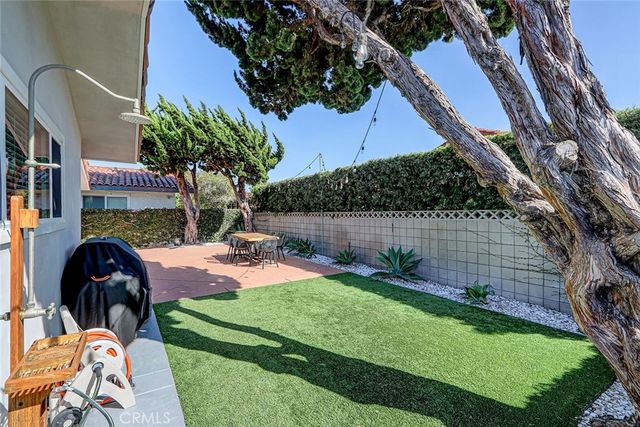 1530 Marine Avenue, Manhattan Beach, CA 90266