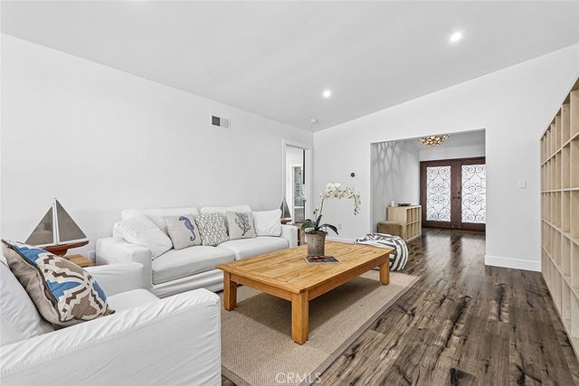 1530 Marine Avenue, Manhattan Beach, CA 90266