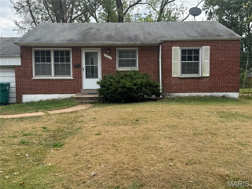 810 Teurville Drive, St Louis, MO 63137