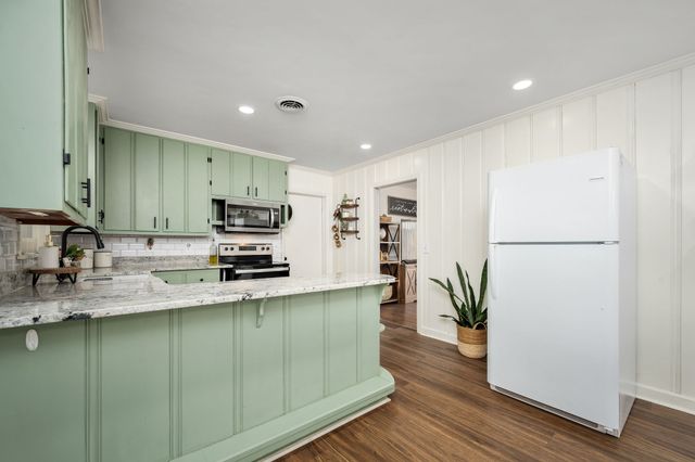 1403 Diana St, Murfreesboro, TN 37130