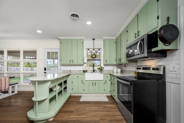 1403 Diana St, Murfreesboro, TN 37130