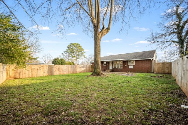 1403 Diana St, Murfreesboro, TN 37130