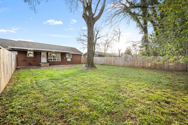 1403 Diana St, Murfreesboro, TN 37130