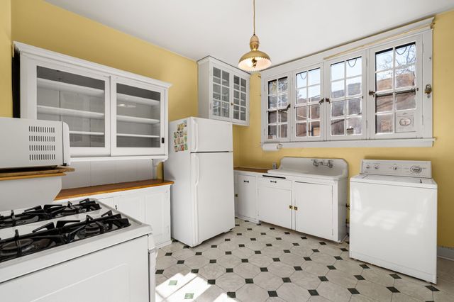 715 Don Gaspar, Santa Fe, NM 87505